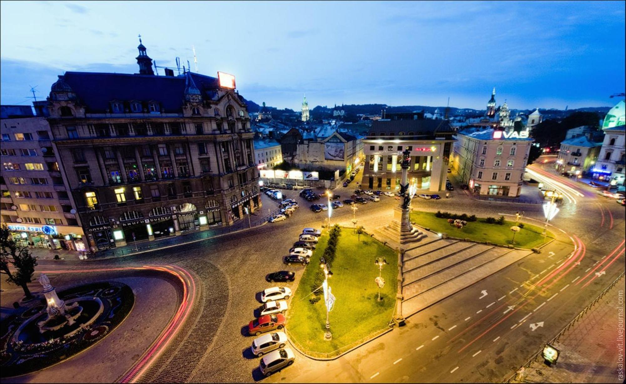 Lviv4U Apartment Exterior photo